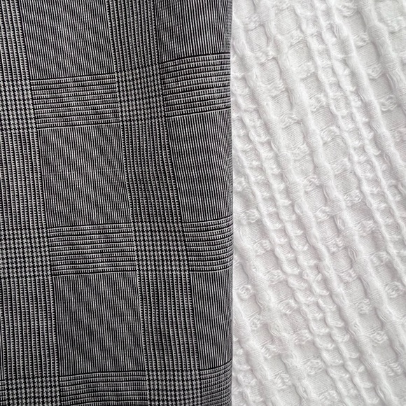 Calvin Klein Men’s Trousers - Picture 3 of 4